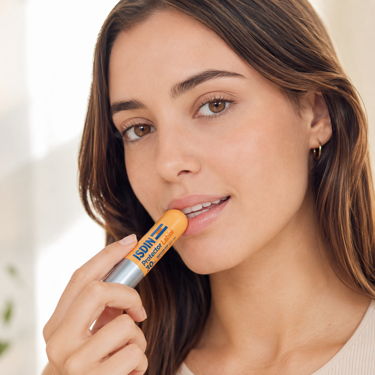 Protector Labial ISDIN SPF 30 para el cuidado diario de los labios
