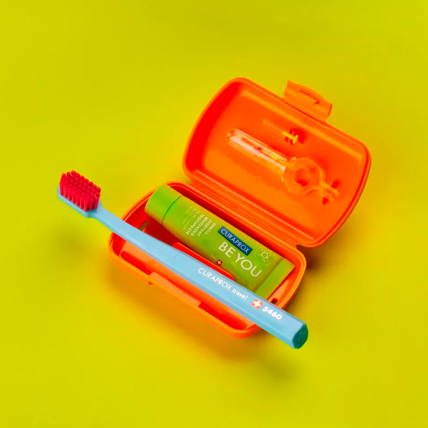 Set Dental De Viaje Curaprox Color Naranja