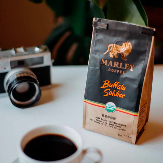 Bolsa de café molido Marley Coffee Buffalo Soldier 227 g, tostado oscuro, 100% arábica y USDA Organic.
