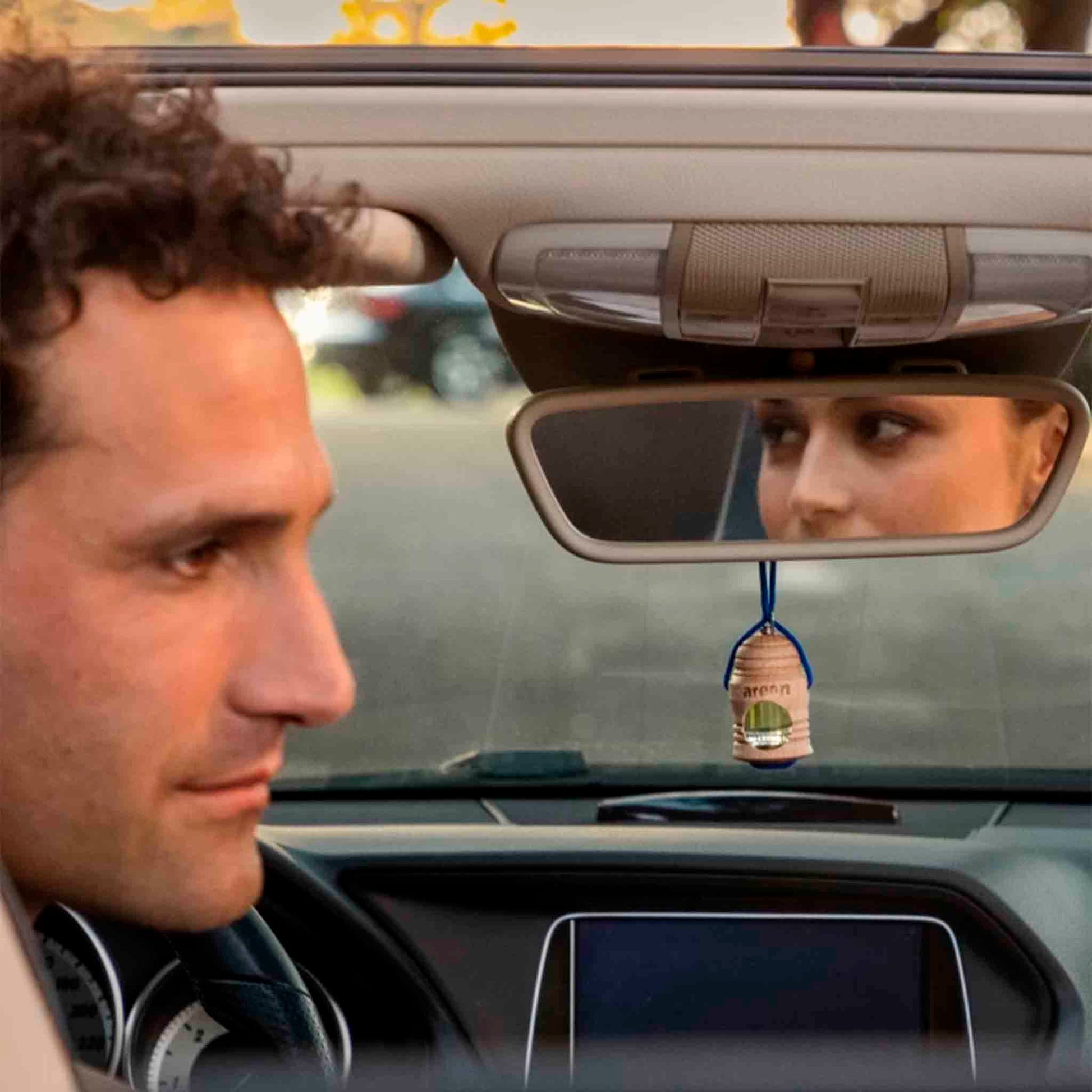 Aromatizante De Auto Areon Fresco New Car – Estilo y Frescura al Volante AREON- Dermocosmetica_belleza_online