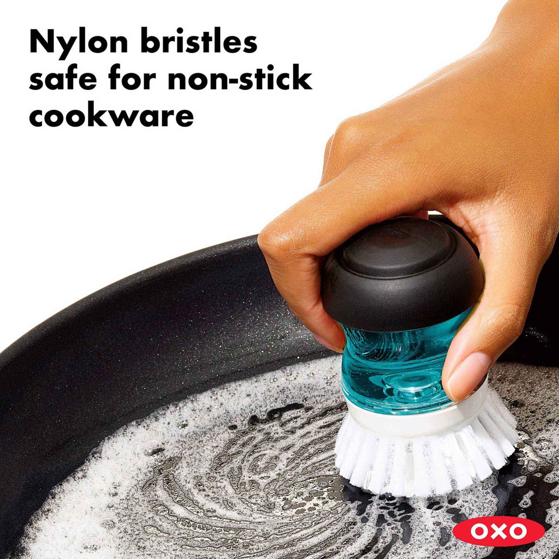 Cepillo Tipo Virutilla Oxo Con Dispensador Soap Con Base OXO- Dermocosmetica_belleza_online