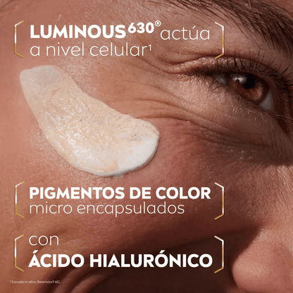Nivea Luminous 630 Fluido con Color Tono Medio FPS30 – Unifica, corrige y protege en un solo paso NIVEA- Dermocosmetica_belleza_online