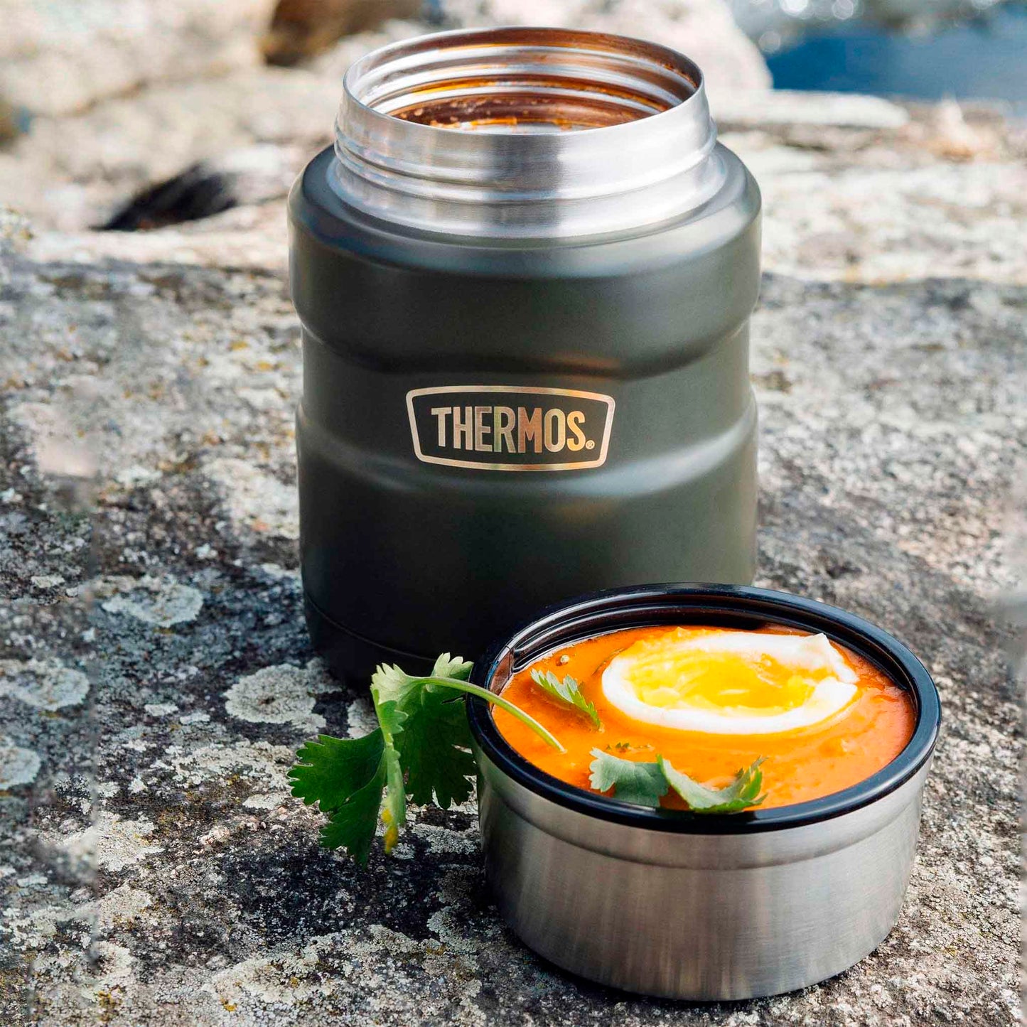 Termo de Comida Thermos King 470 ml – Acero Inoxidable Verde Army THERMOS- Dermocosmetica_belleza_online